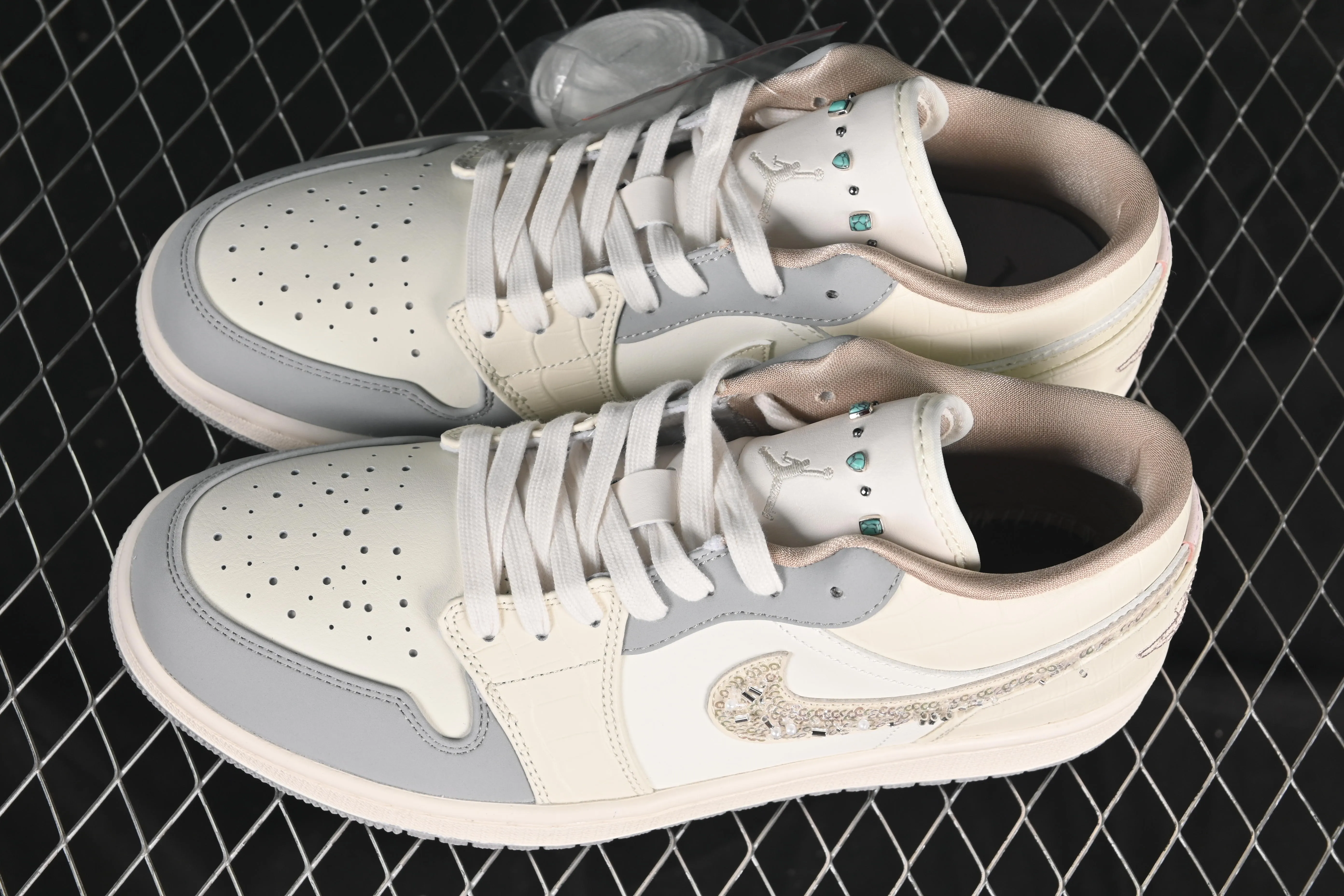 All categories Air Jordan Jordan series basketball shoes Air Jordan 1 Low Air Jordan 1 Low AJ1 Joe 1 flash diamond white crack low-top cultural casual sneakers IH7323-100